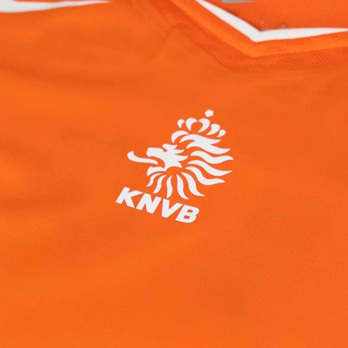 308187_nike-nederland-total-90-thuisshirt-2004-reissue.jpg